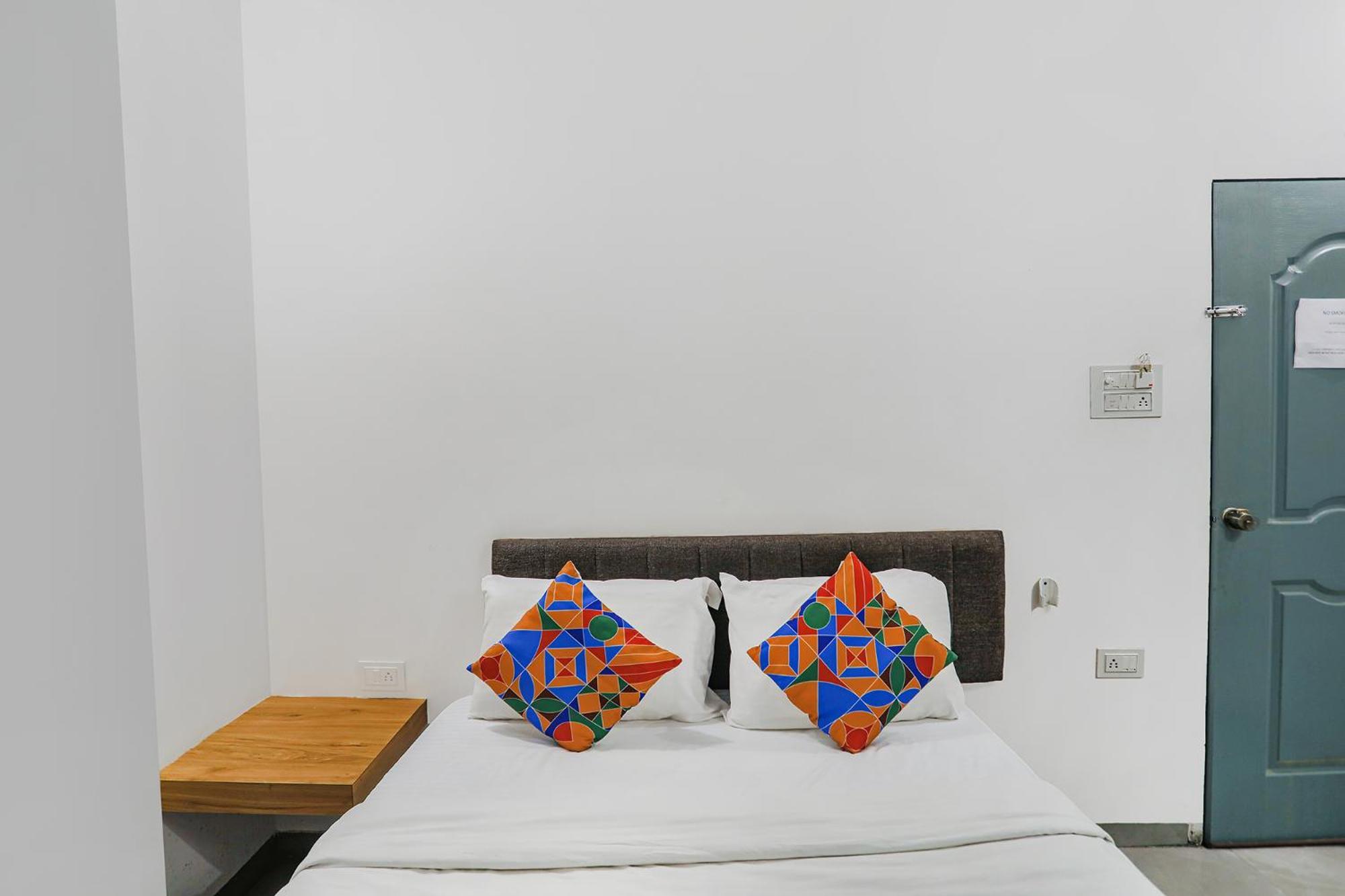 Hotel Fabexpress Pramila Prakash Nágpur Exteriér fotografie